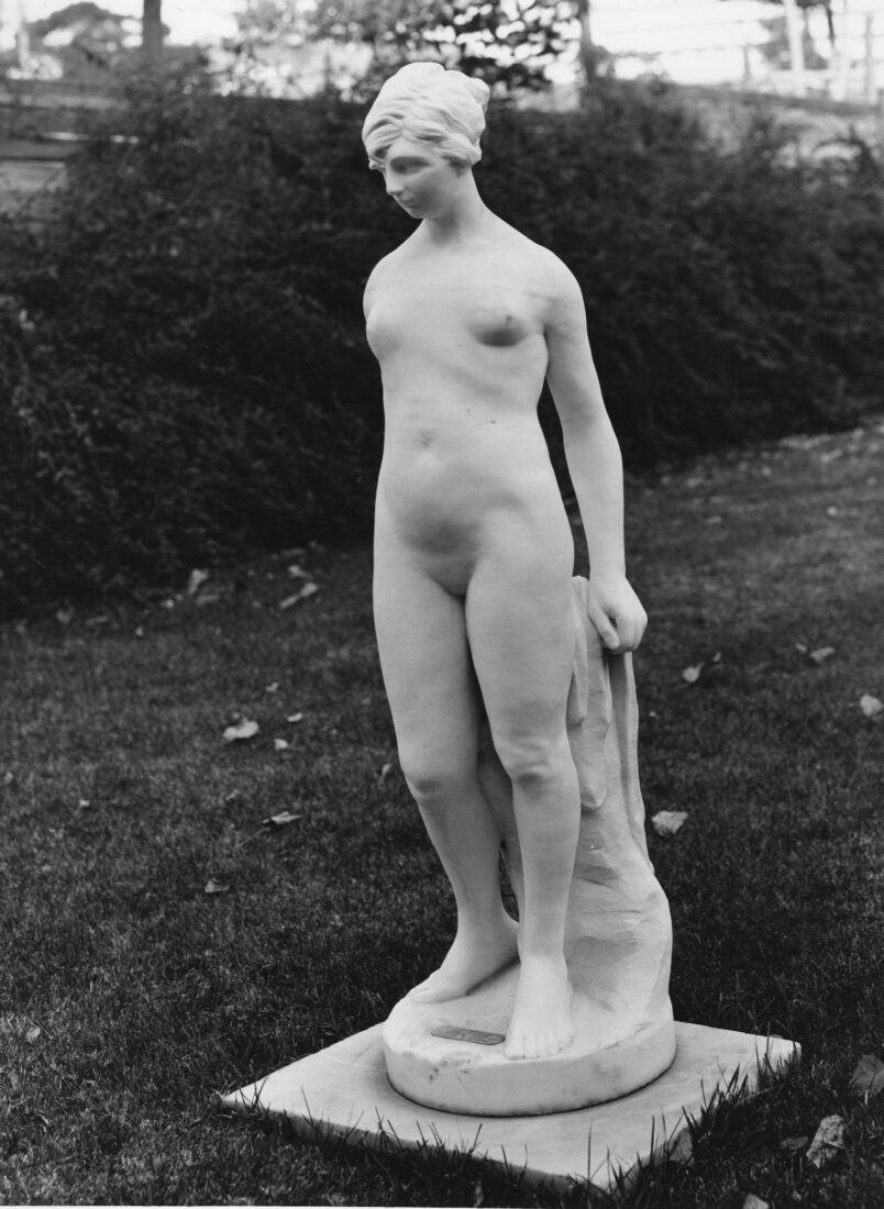 Nude Young Woman - Zevgolis Grigorios